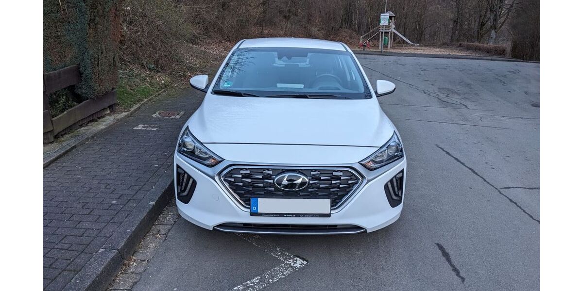 Hyundai IONIQ 56.400 km 17.999 &euro; Hemer 58675