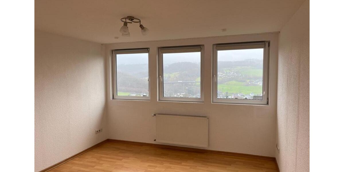 Dachgeschoßwohnung Engelskirchen - 3 Zimmer, 750&euro; | Angebot:22266503