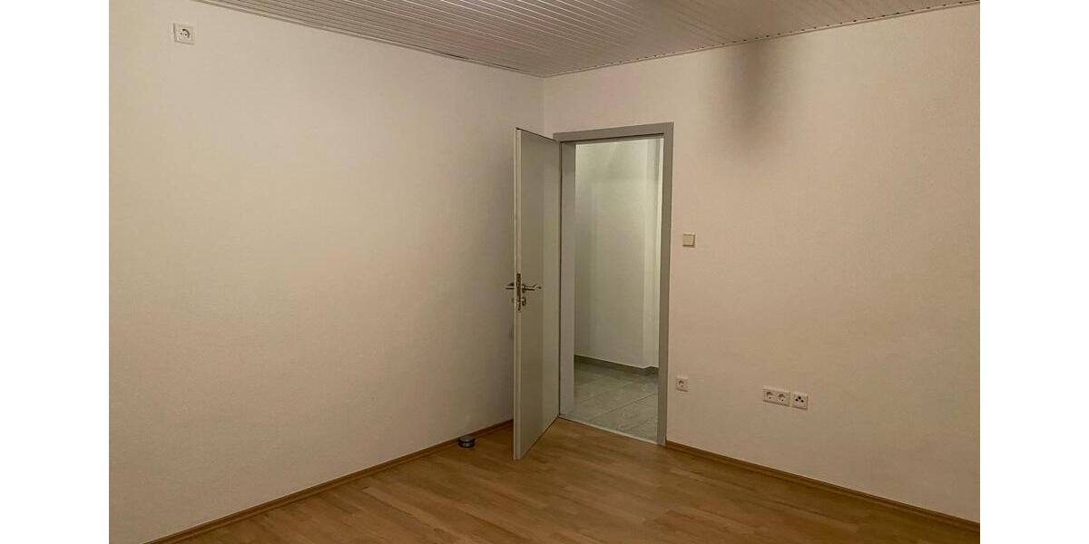Etagenwohnung Sundern (Sauerland) - 1 Zimmer, 70 m&sup2;, 680&euro; | Angebot:25612720