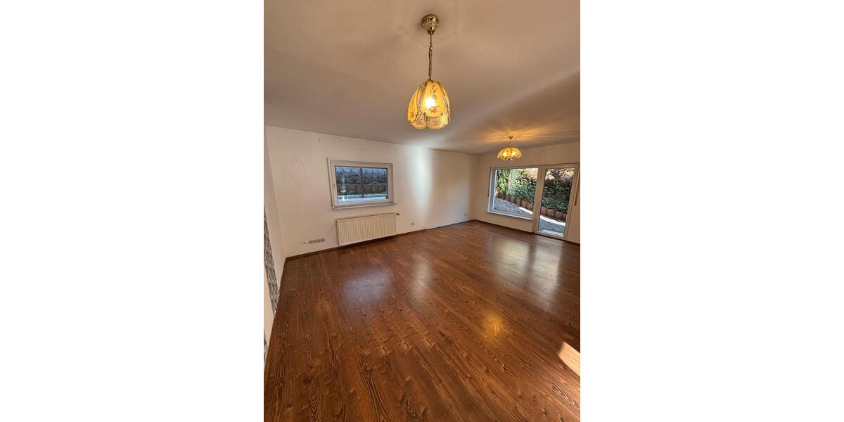 Doppelhaushälfte Reichshof - 4 Zimmer, 96 m&sup2;, 230.000&euro; | Angebot:26067163