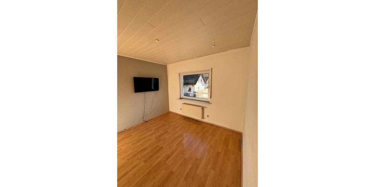 Doppelhaushälfte Reichshof - 4 Zimmer, 96 m&sup2;, 230.000&euro; | Angebot:26766501
