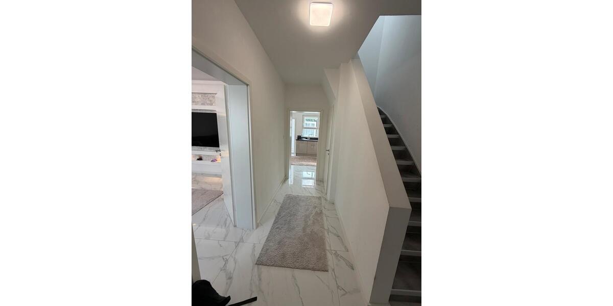 Einfamilienhaus Gummersbach Berstig Süd - 7 Zimmer, 140 m&sup2;, 349.000&euro; | Angebot:27014735