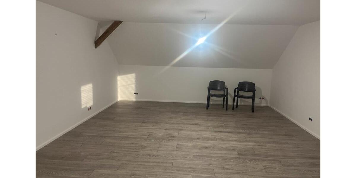 Dachgeschoßwohnung Breckerfeld - 4 Zimmer, 95 m&sup2;, 1.050&euro; | Angebot:24586441