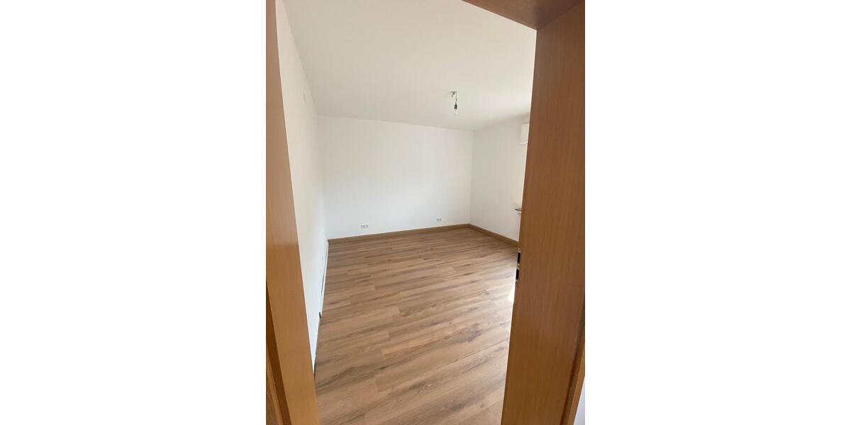 Erdgeschoßwohnung Werdohl - 2 Zimmer, 56 m&sup2;, 450&euro; | Angebot:26632428