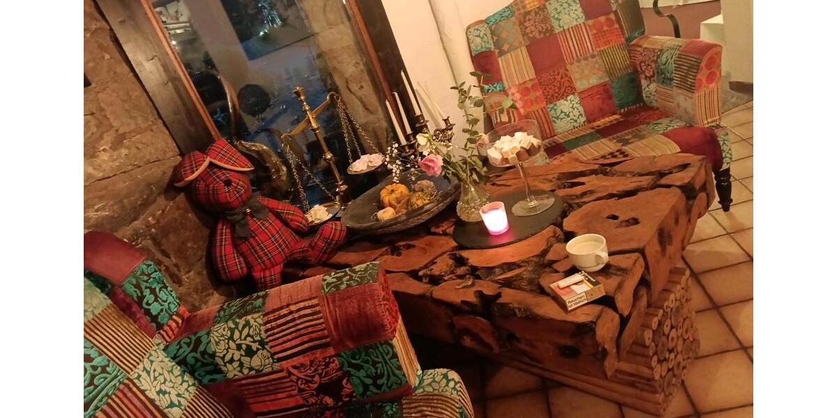 Einfamilienhaus Radevormwald - 8 Zimmer, 350 m&sup2;, 3.900&euro; | Angebot:25957722