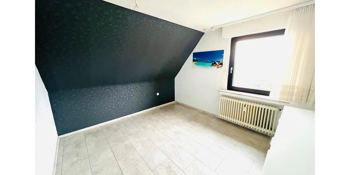 Dachgeschoßwohnung Menden (Sauerland) - 4 Zimmer, 80 m&sup2;, 179.000&euro; | Angebot:24750548