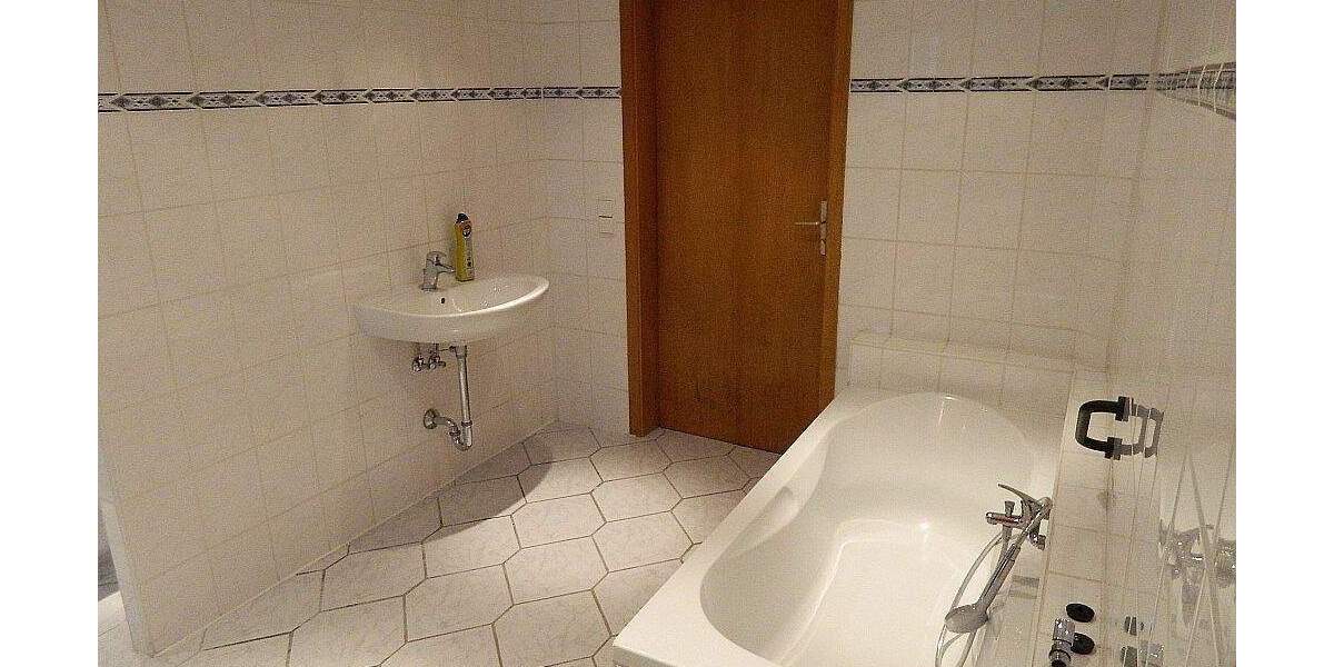 Etagenwohnung Lüdenscheid Brüninghausen - 4 Zimmer, 97 m&sup2;, 500&euro; | Angebot:25697792