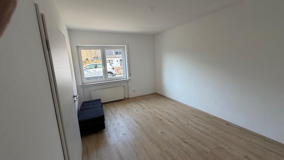 Terrassenwohnung Finnentrop - 3 Zimmer, 86 m&sup2;, 730&euro; | Angebot:25840836