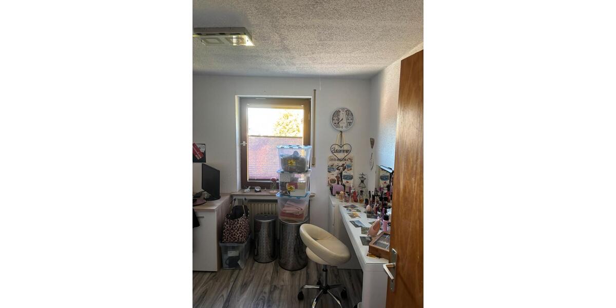 Dachgeschoßwohnung Bergneustadt - 3 Zimmer, 72 m&sup2;, 600&euro; | Angebot:26478513