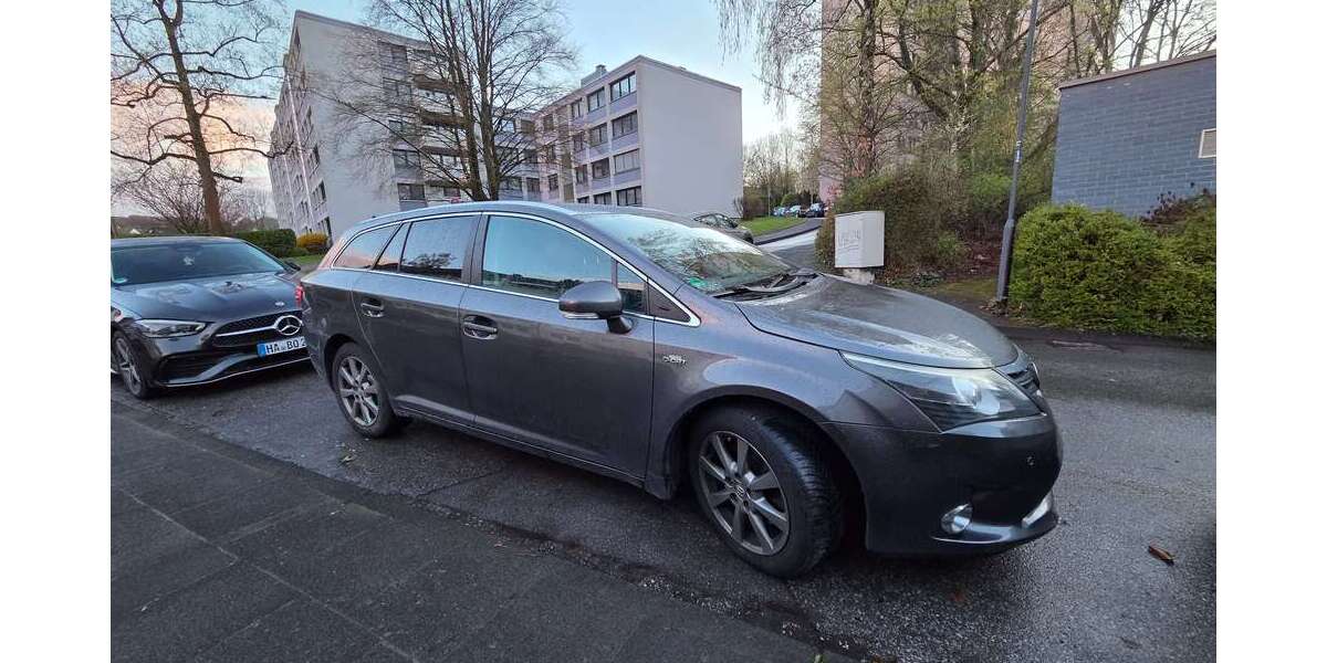 Toyota Avensis 253.000 km 4.300 &euro; Hagen, Stadt der FernUniversität 58093