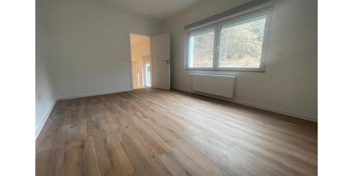Erdgeschoßwohnung Meinerzhagen - 3 Zimmer, 75 m&sup2;, 1.050&euro; | Angebot:25136915
