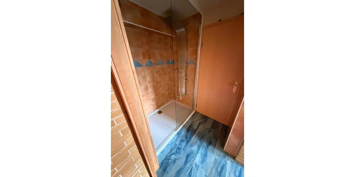 Einfamilienhaus Bergneustadt - 5 Zimmer, 130 m&sup2;, 245.000&euro; | Angebot:25547124