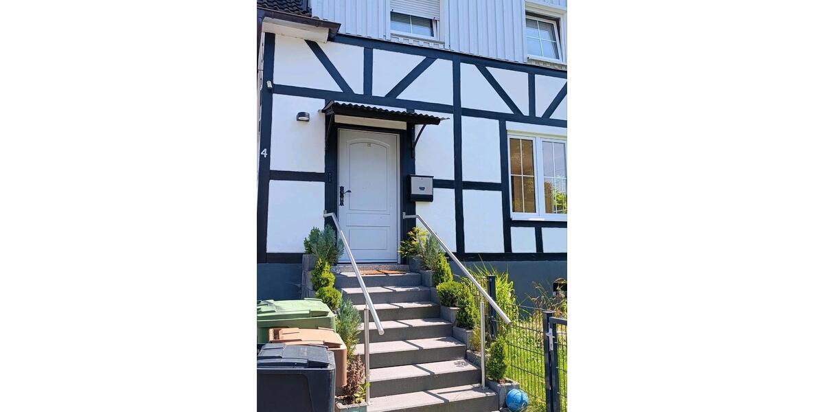 Einfamilienhaus Gummersbach Berstig Süd - 6 Zimmer, 130 m&sup2;, 375.000&euro; | Angebot:27083352