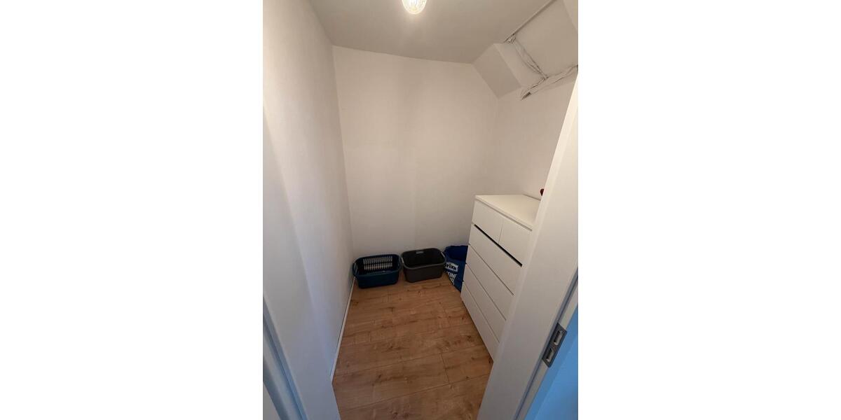 Dachgeschoßwohnung Schwerte - 3 Zimmer, 74 m&sup2;, 666&euro; | Angebot:25637312