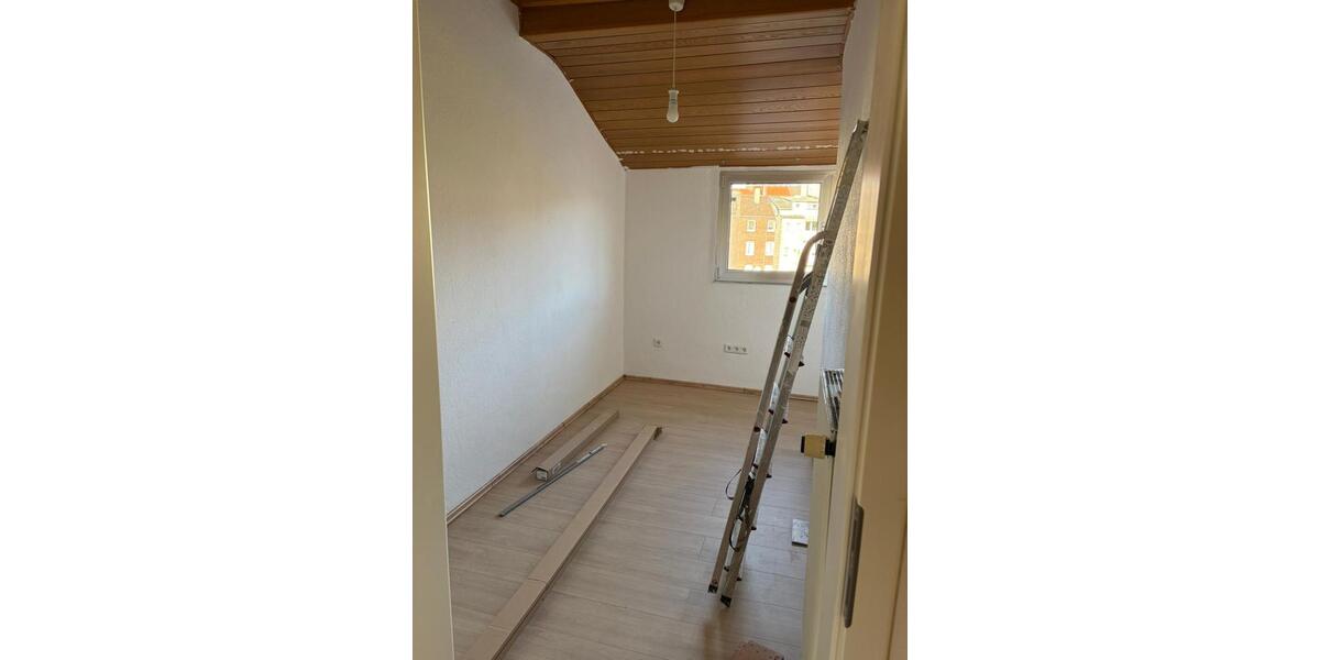 Dachgeschoßwohnung Hagen - 4.5 Zimmer, 100 m&sup2;, 730&euro; | Angebot:26699835