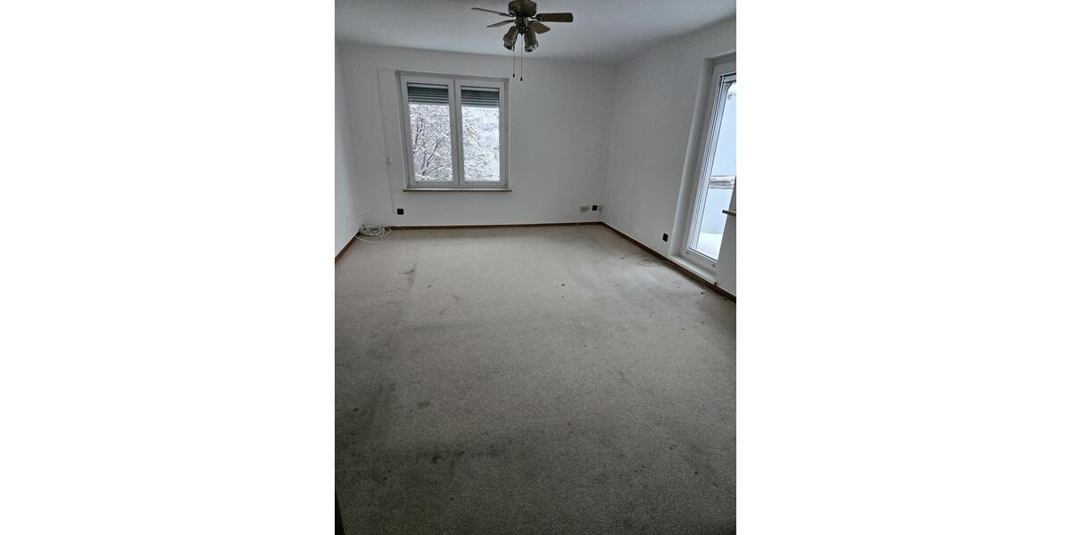 Etagenwohnung Gummersbach - 3 Zimmer, 82 m&sup2;, 800&euro; | Angebot:24454274