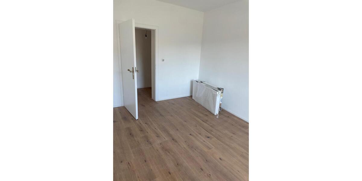 Etagenwohnung Hagen - 3 Zimmer, 75 m&sup2;, 570&euro; | Angebot:25960378
