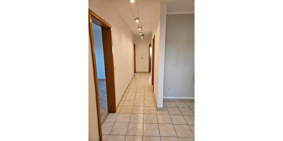 Erdgeschoßwohnung Attendorn - 3 Zimmer, 96 m&sup2;, 229.000&euro; | Angebot:25352158