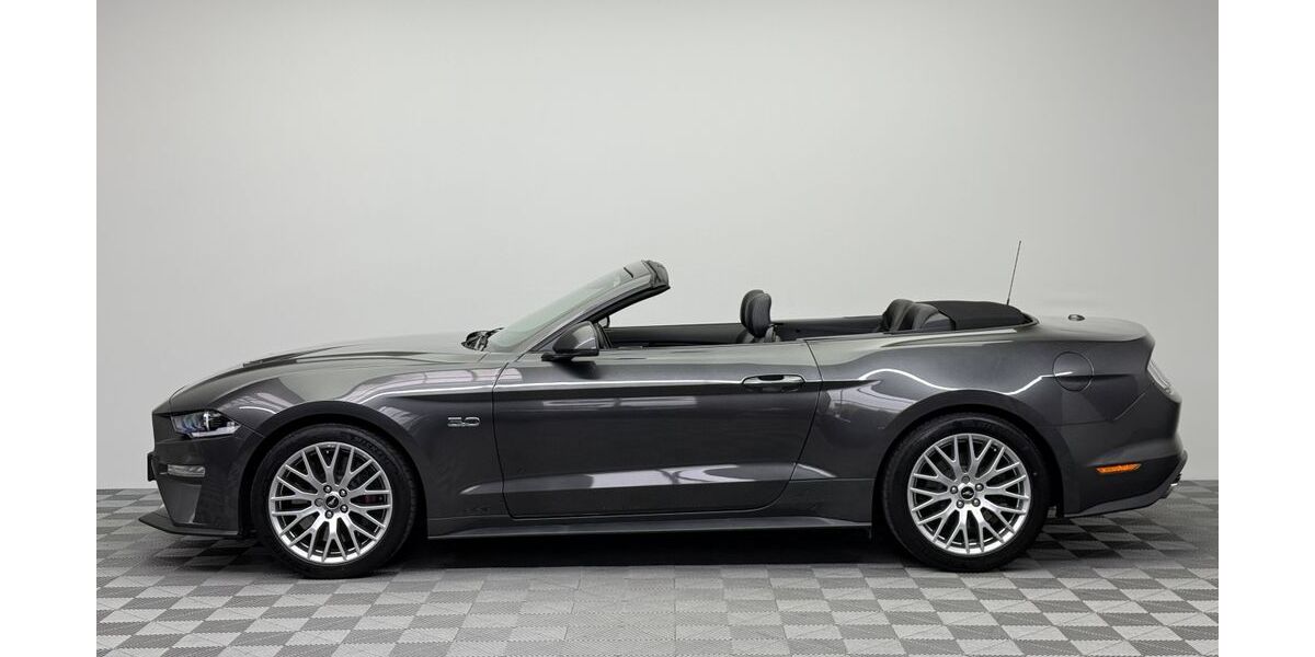 Ford Mustang 32.524 km 43.500 &euro; Radevormwald 42477