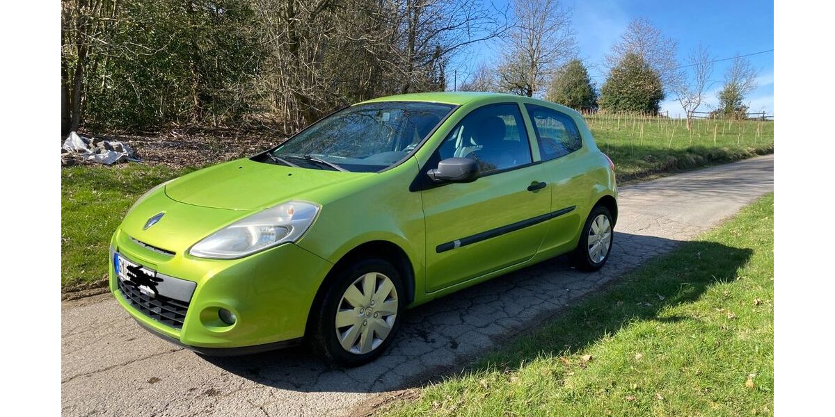 Renault Clio 162.000 km 2.600 &euro; Gummersbach 51647