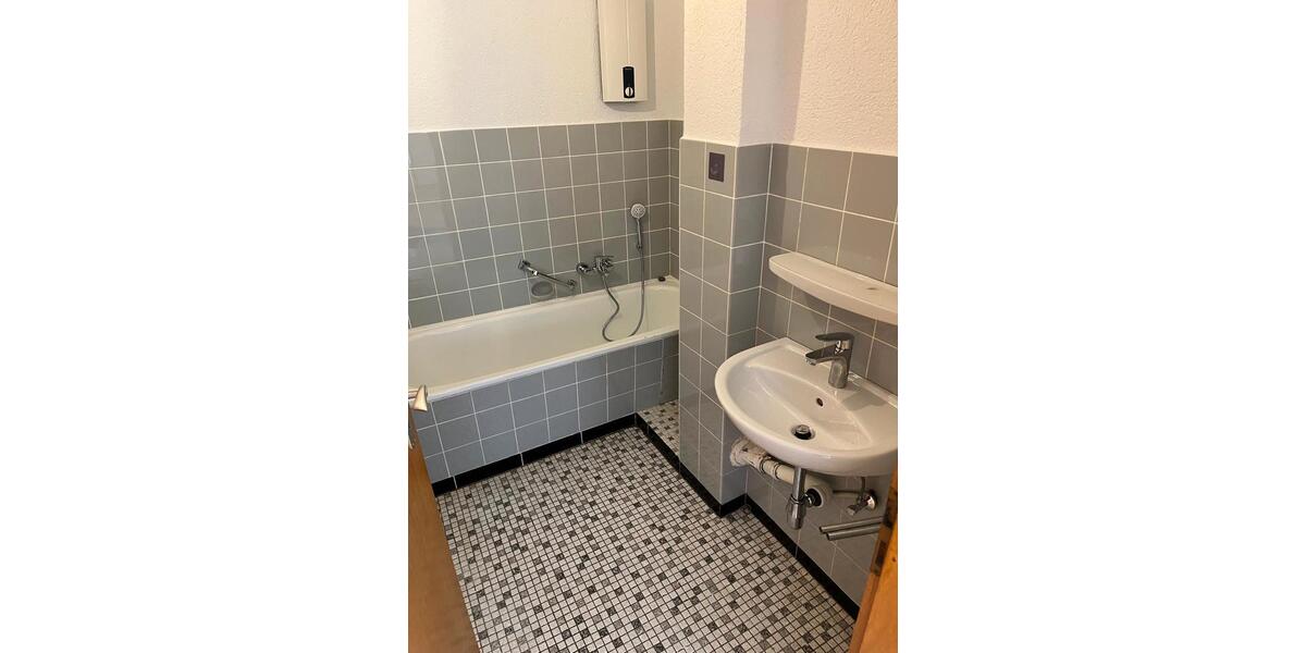 Etagenwohnung Attendorn - 4 Zimmer, 68 m&sup2;, 575&euro; | Angebot:26432435