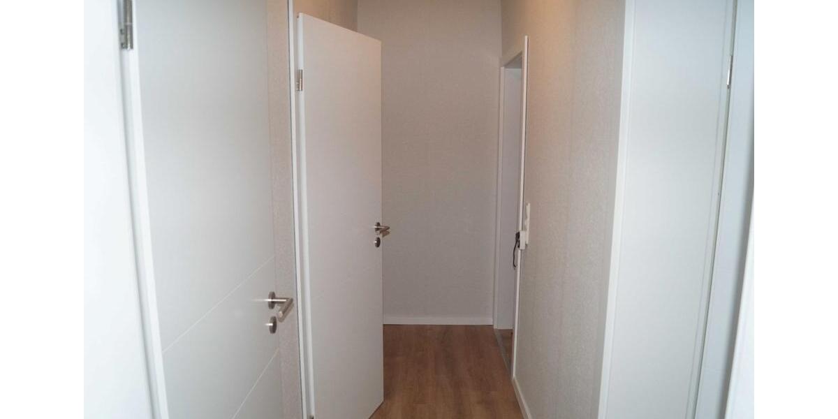 Einfamilienhaus Gummersbach Berstig Süd - 10 Zimmer, 247 m&sup2;, 499.000&euro; | Angebot:26222130
