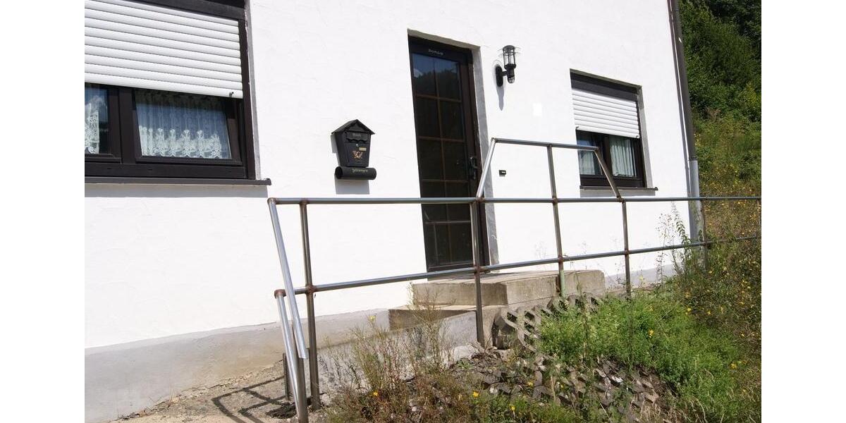 Etagenwohnung Attendorn - 2 Zimmer, 53 m&sup2;, 350&euro; | Angebot:25820985