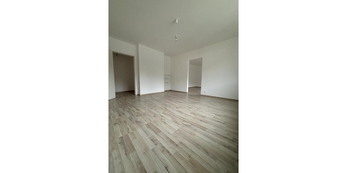 Dachgeschoßwohnung Hagen Hagen-Nord - 4 Zimmer, 94 m&sup2;, 750&euro; | Angebot:25417340