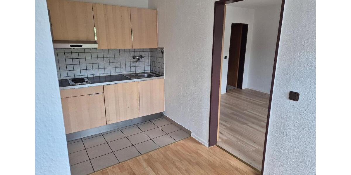 Dachgeschoßwohnung Gummersbach Berstig Süd - 1.5 Zimmer, 35 m&sup2;, 375&euro; | Angebot:26439673