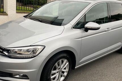 VW Touran 129.832 km 15.900 &euro; Iserlohn 58644