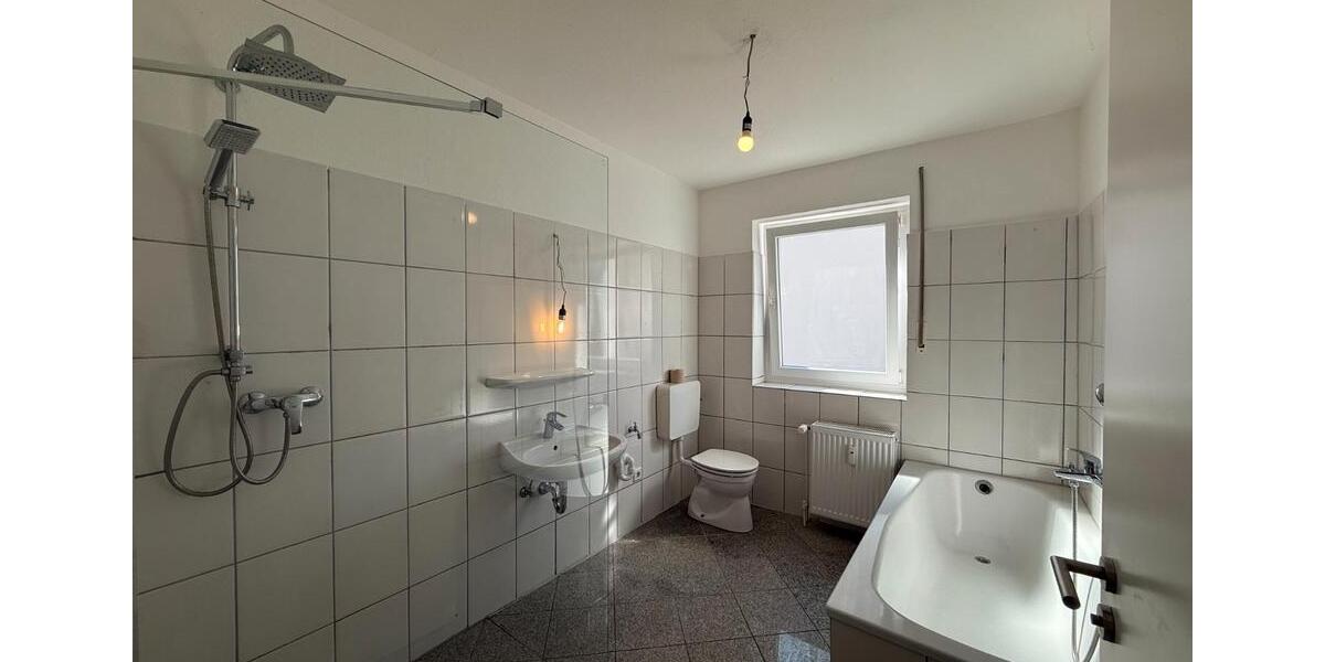 Erdgeschoßwohnung Altena - 4 Zimmer, 106 m&sup2;, 690&euro; | Angebot:25994255
