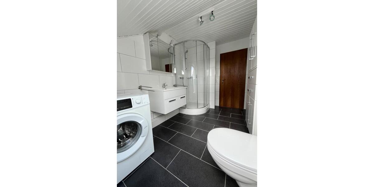 Dachgeschoßwohnung Lüdenscheid Augustenthal - 2 Zimmer, 65 m&sup2;, 600&euro; | Angebot:25857336