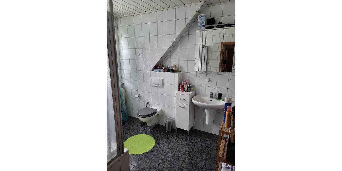 Dachgeschoßwohnung Olpe - 2 Zimmer, 67 m&sup2;, 610&euro; | Angebot:26022697