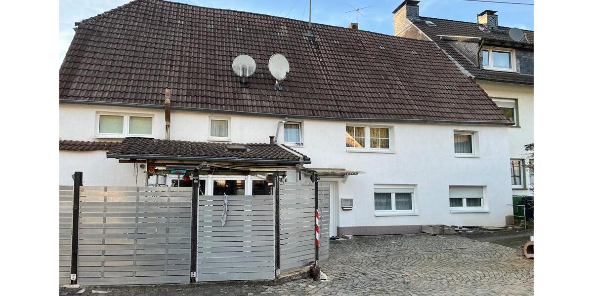Mehrfamilienhaus, Wohnhaus Gummersbach Berstig Süd - 12 Zimmer, 240 m&sup2;, 310.000&euro; | Angebot:27607492