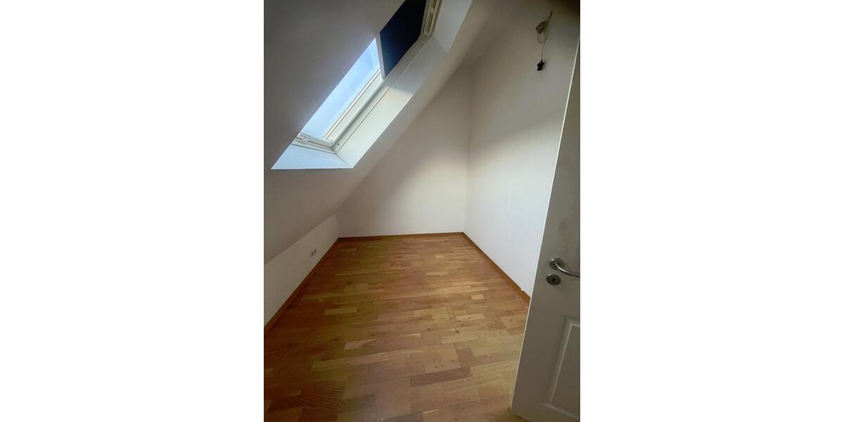 Dachgeschoßwohnung Gummersbach Berstig Süd - 2 Zimmer, 55 m&sup2;, 500&euro; | Angebot:26560257