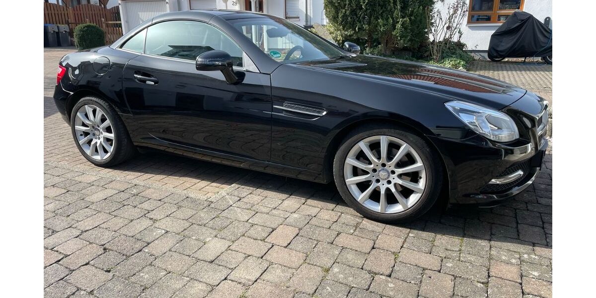 Mercedes-Benz SLK 200 30.700 km 21.499 &euro; Iserlohn 58640