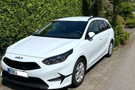 Kia ceed Sportswagon 66.000 km 17.050 &euro; Sundern 59846