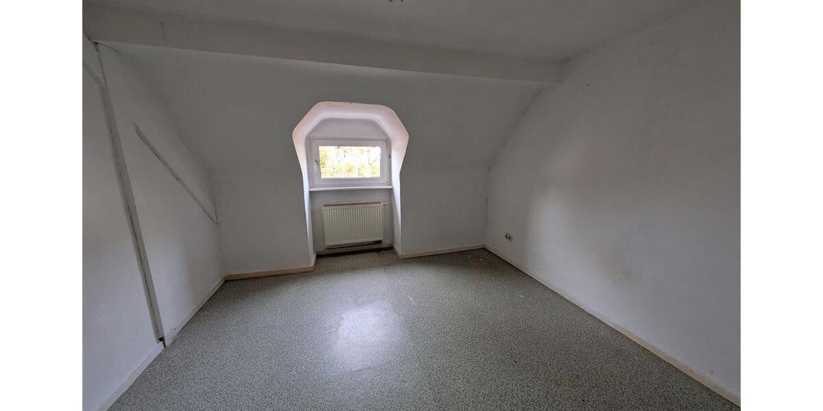Dachgeschoßwohnung Lüdenscheid Staberg - 3 Zimmer, 73 m&sup2;, 410&euro; | Angebot:23601114
