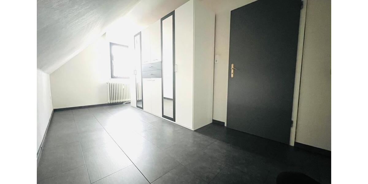 Dachgeschoßwohnung Menden (Sauerland) - 4 Zimmer, 80 m&sup2;, 179.000&euro; | Angebot:24750548