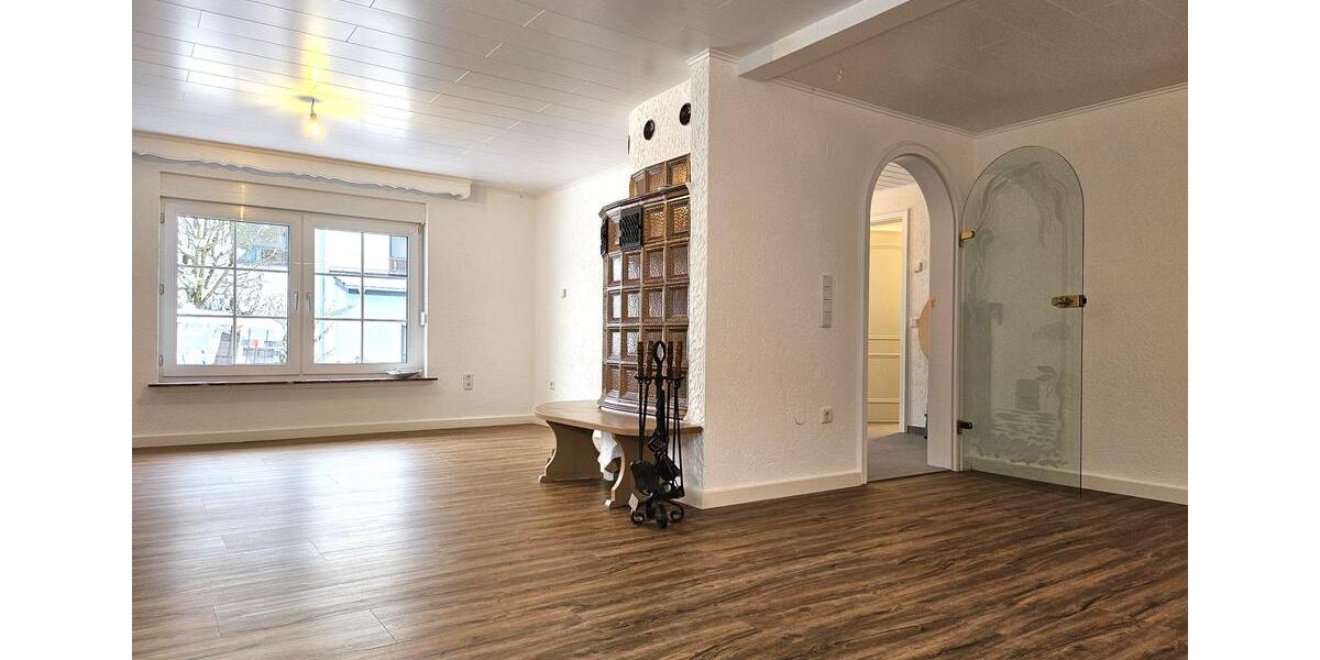 Einfamilienhaus Wipperfürth - 5 Zimmer, 227 m&sup2;, 1.950&euro; | Angebot:26310471