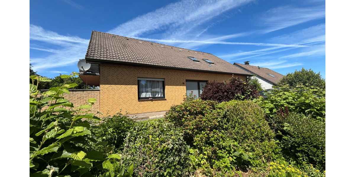 Etagenwohnung Neuenrade - 3 Zimmer, 90 m&sup2;, 675&euro; | Angebot:26881764