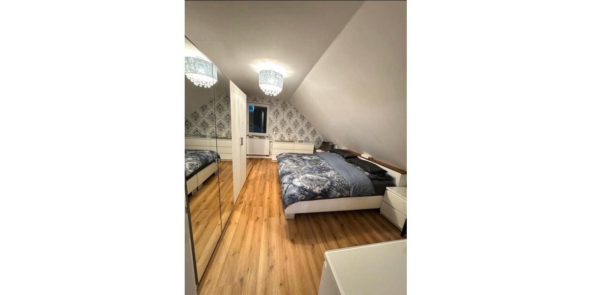 Dachgeschoßwohnung Lüdenscheid Augustenthal - 3 Zimmer, 104 m&sup2;, 800&euro; | Angebot:25157157