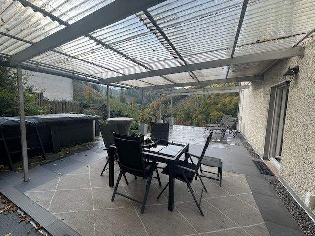 Einfamilienhaus Altena - 8 Zimmer, 170 m&sup2;, 299.900&euro; | Angebot:25685546