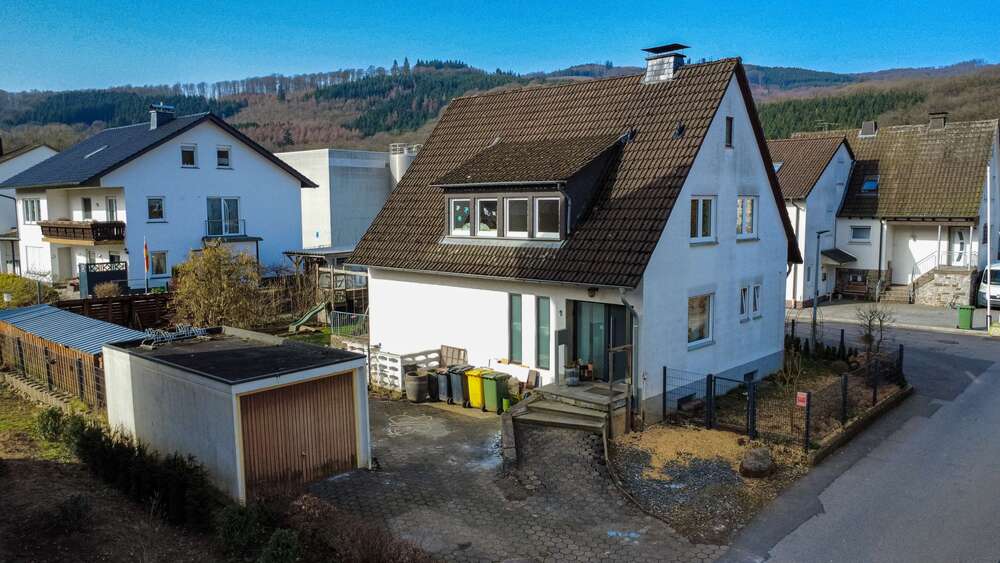 Einfamilienhaus Finnentrop - 4 Zimmer, 123 m&sup2;, 222.000&euro; | Angebot:24863818