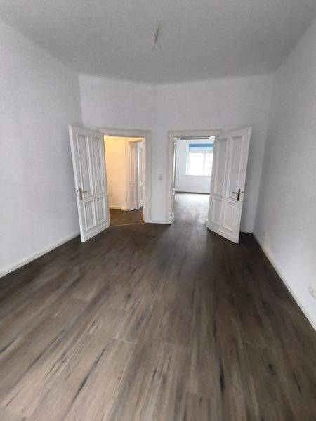 Etagenwohnung Lüdenscheid Staberg - 4 Zimmer, 131 m&sup2;, 850&euro; | Angebot:26816816