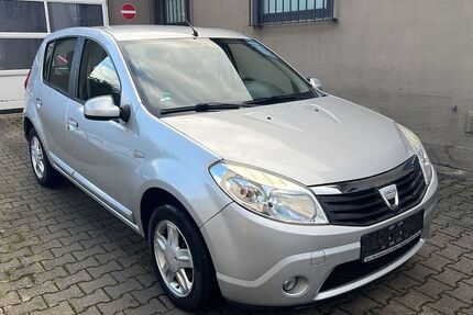 Dacia Sandero 122.000 km 1.990 &euro; Wetter Ruhr 58300