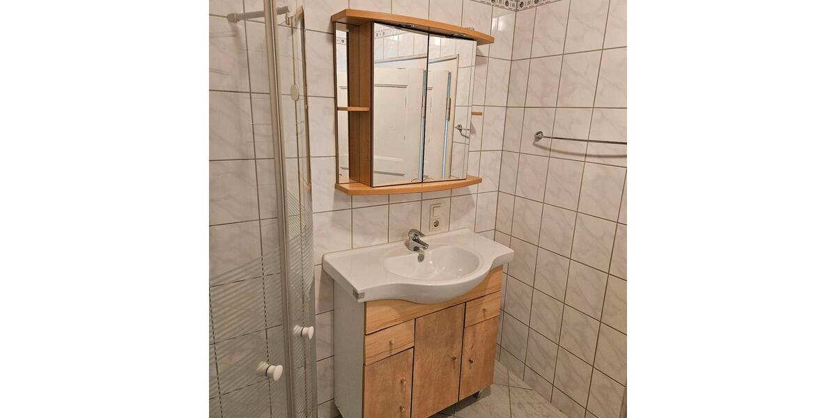 Etagenwohnung Gummersbach - 2 Zimmer, 60 m&sup2;, 649&euro; | Angebot:26033835