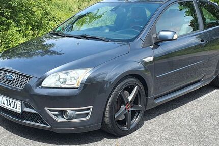 Ford Focus 237.000 km 5.250 &euro; Gummersbach 51647