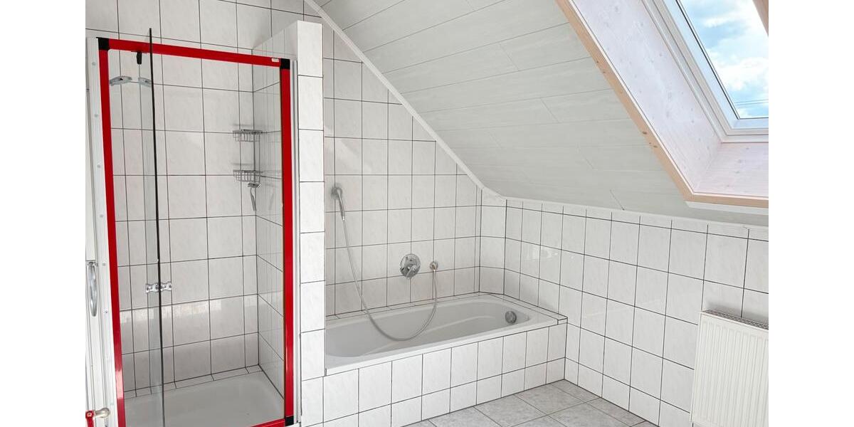 Etagenwohnung Reichshof - 2 Zimmer, 77 m&sup2;, 700&euro; | Angebot:26253420