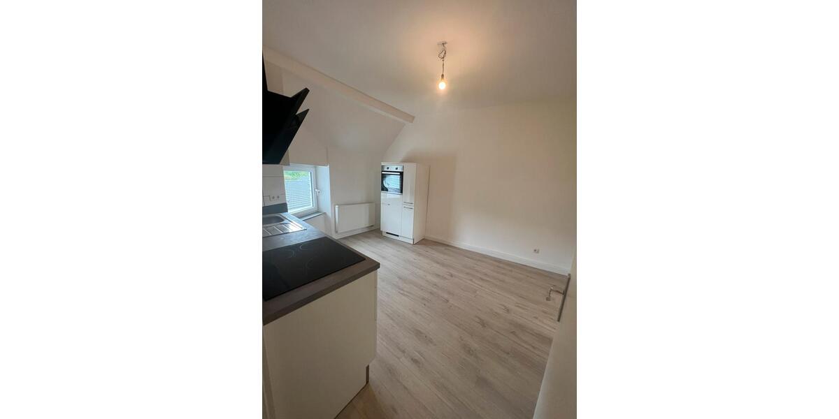 Dachgeschoßwohnung Hagen Dahl - 4 Zimmer, 90 m&sup2;, 950&euro; | Angebot:26356830